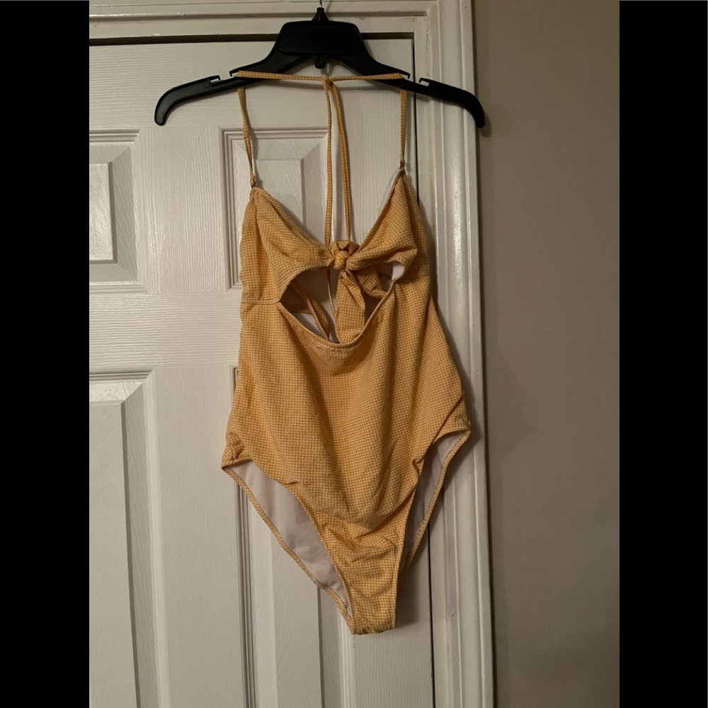 No Boundaries One Piece Swimsuit, Size Medium